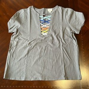 * LAST CHANCE* BiBi NWOT gray short sleeve top Size M